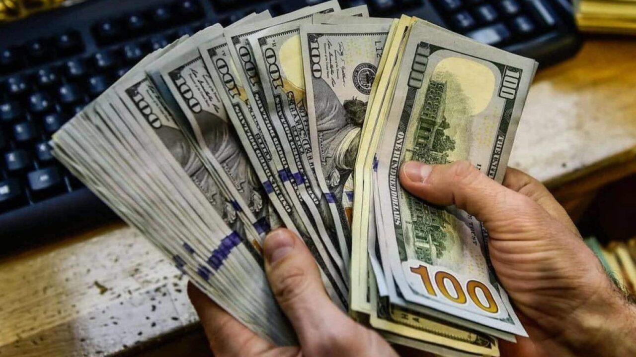 سعر الدولار اليوم الاحد 26/10/2025 في البنوك العاملة في مصر والسوق السوداء