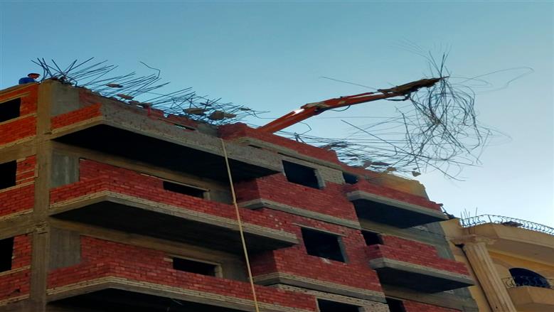 إزالة مخالفات بناء